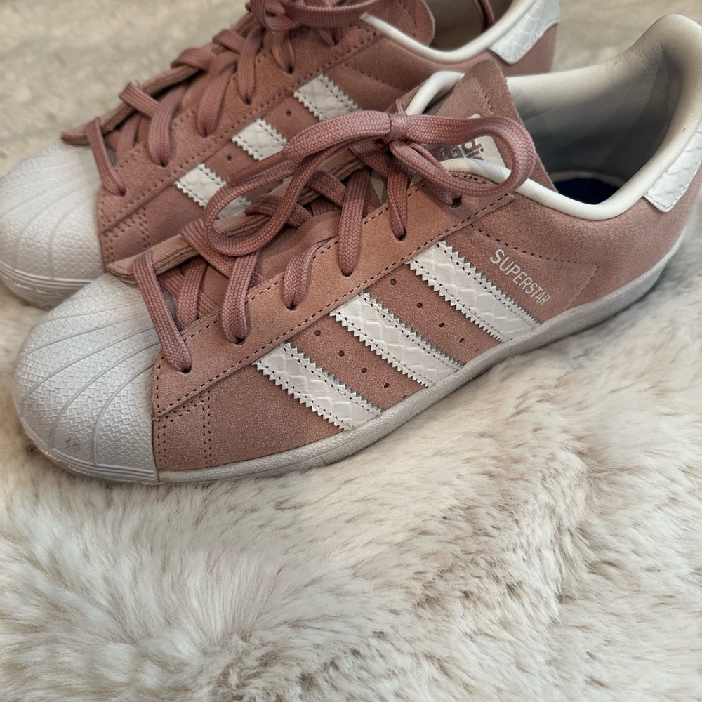 Adidas Blush and White Casual Shoes - Picture 2 of 4